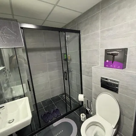 Andrej's Luxury * Üsküp